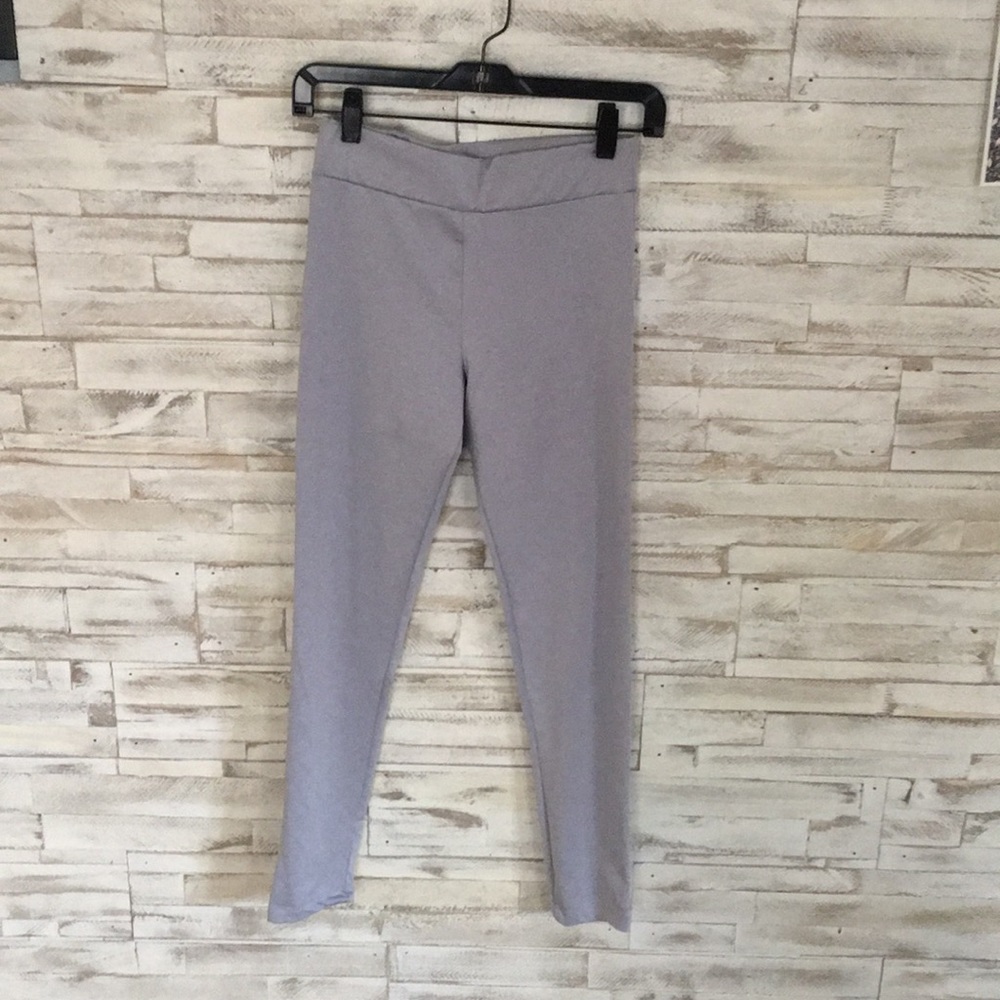 Grey athletic fashion nova leggings